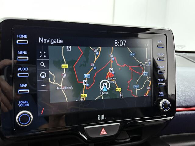 Toyota YARIS 1.5 Hybrid Executive | Head-Up Display | JBL | Dodehoek detectie | Parkeersensoren voor+achter | Stoelverwarming | Navigatie | Apple CarPlay/Android Auto |