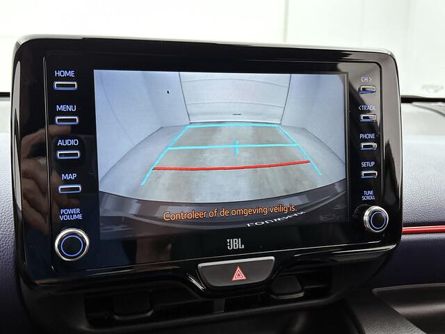 Toyota YARIS 1.5 Hybrid Executive | Head-Up Display | JBL | Dodehoek detectie | Parkeersensoren voor+achter | Stoelverwarming | Navigatie | Apple CarPlay/Android Auto |