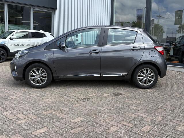 Toyota YARIS 1.5 Hybrid Executive - TREKHAAK-