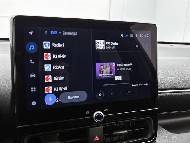 Toyota YARIS 1.5 Hybrid 130 Executive | BTW voertuig | Stoel+stuurverwarming | Draadloze telefoonlader | Apple CarPlay/Android Auto | Cruise Control Adaptive | Achteruitrijcamera |