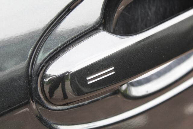Toyota YARIS 1.5 Hybrid GR-Sport | Rijklaar | 'Trekhaak' | Apple/Android | Half-leder | Keyless | 17" | Clima | Camera | Dealer onderhouden | NL-auto
