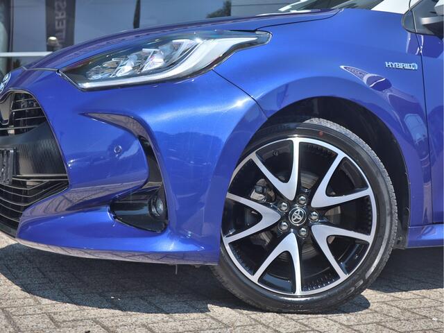 Toyota YARIS 1.5 Hybrid Executive Launch Edition | Bi-Tone | Head-up Display | Navigatie | Camera | 17" LMV |