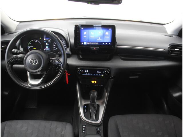 Toyota YARIS 1.5 Hybrid 115 Comfort CLIMATE | CAMERA | ADAPCRUISE | CARPLAY | DAB | LED