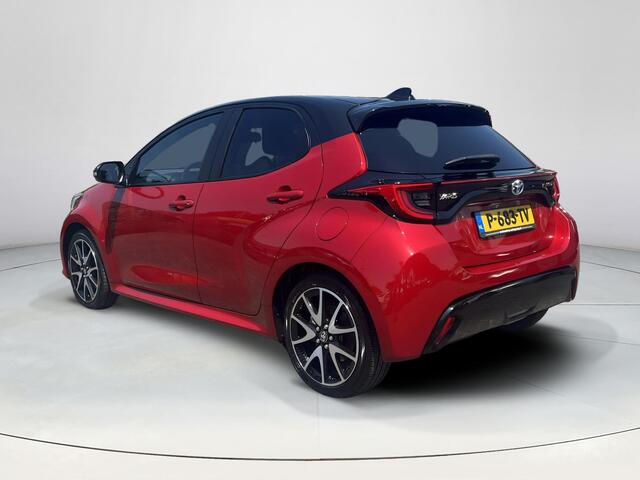 Toyota YARIS 1.5 Hybrid Executive | 17 inch LM-velgen | Carplay | Stoelverwarming | Bi-tone exterieur |