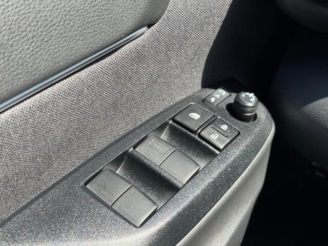 Toyota YARIS 1.5 Hybrid Dynamic - Navi - camera