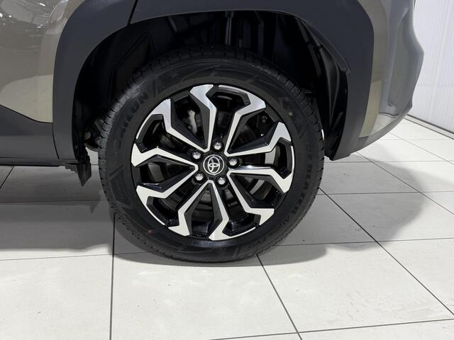 Toyota YARIS Cross 1.5 Hybrid Dynamic | All season banden | Stoelverwarming | Voorruitverwarming | Stuurwielverwarming |