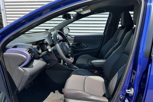 Toyota YARIS 1.5 Hybrid Executive Tokyo Pop-out