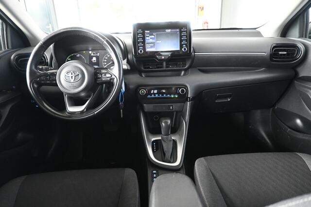 Toyota YARIS 1.5 Hybrid Active Clima Cruise Navigatie Licht metaal Camera 1e Eigenaar Inruil Mogelijk!