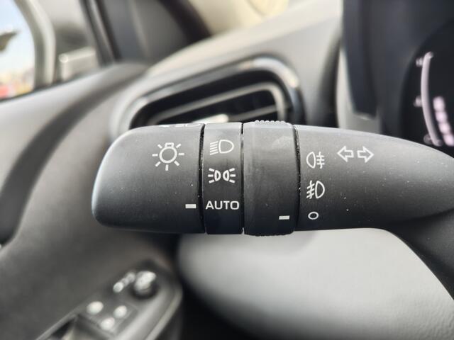 Toyota YARIS Cross 1.5 Hybrid 115 Active Plus | Sensoren v/a | Stoelverwarming
