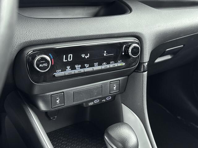 Toyota YARIS 1.5 Hybrid 115 Dynamic Limited | Parkeersensoren V+A | Stoel & Stuur Verwarming |