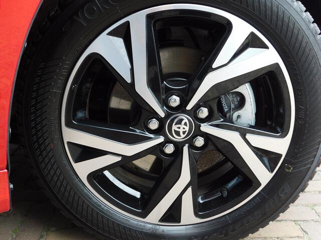 Toyota YARIS 1.5 Hybrid 115 Dynamic Comfort Pack