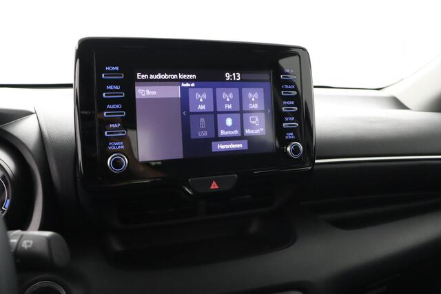 Toyota YARIS 1.5 VVT-i Dynamic | Automaat | Stoelverwarming | Apple Carplay/Android Auto | airco |