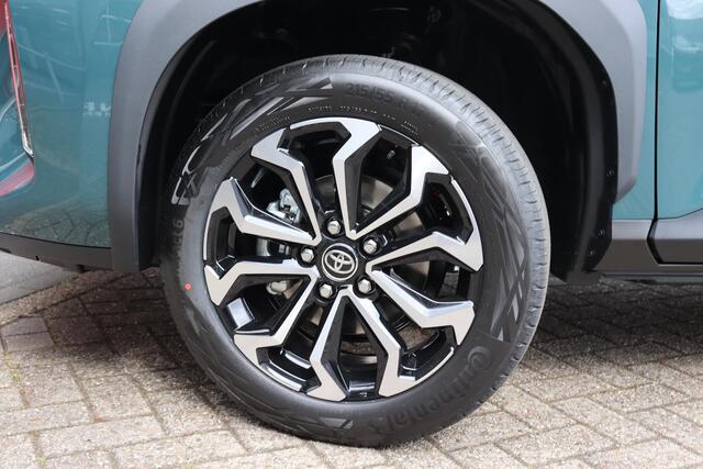 Toyota YARIS Cross 1.5 Hybrid 130 Dynamic, Comfort Pack, Vaste Trekhaak, Snel leverbaar, Stuur & Stoel Verwarming, BSM!