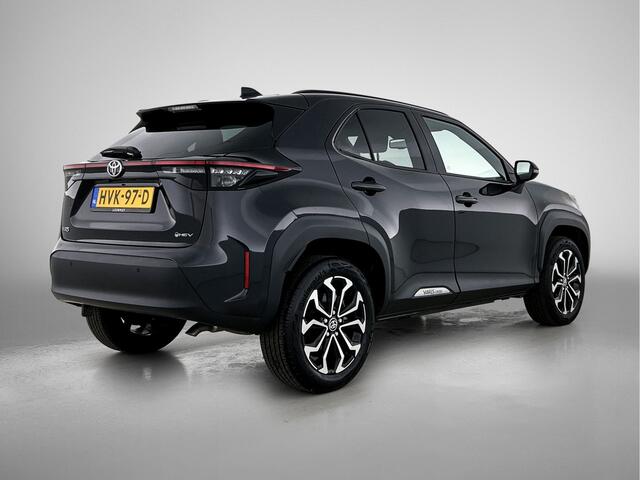 Toyota YARIS Cross 1.5 Hybrid 115 Dynamic Comfort Pack | BTW voertuig | Dodehoek detectie | Stoel+stuurverwarming | Parkeersensoren voor+achter | Apple CarPlay/Android Auto | Cruise Control Adaptive |