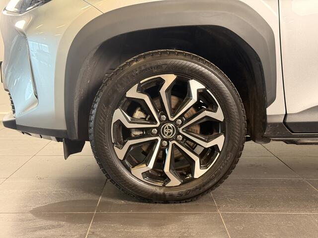 Toyota YARIS Cross 1.5 Hybrid 115 Dynamic | Stoel / Stuurverwarming | BSM | Parkeersensoren |