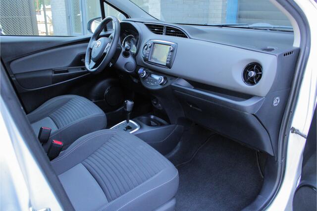 Toyota YARIS 1.5 Hybrid Dynamic |NL auto|climate control|navi|keyless|cruise control|camera|