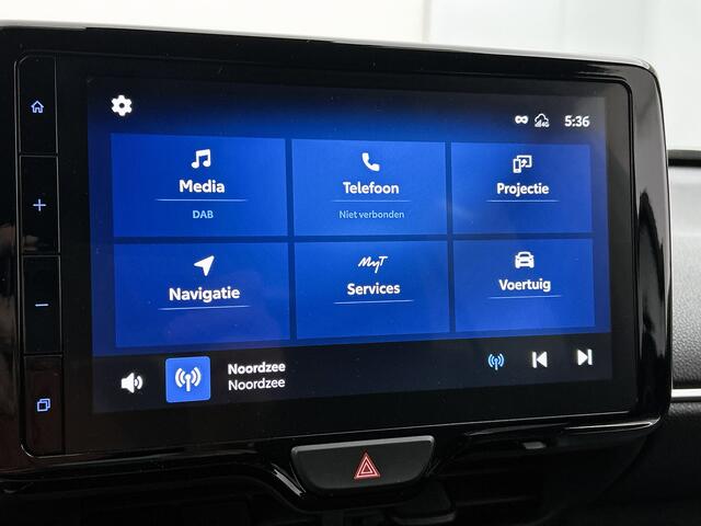 Toyota YARIS Cross 1.5 Hybrid Dynamic Limited | Trekhaak afneembaar | Parkeersensoren voor+achter | Stoelverwarming | Apple CarPlay/Android auto | Navigatie | Cruise Control Adaptive | Achteruitrijcamera |