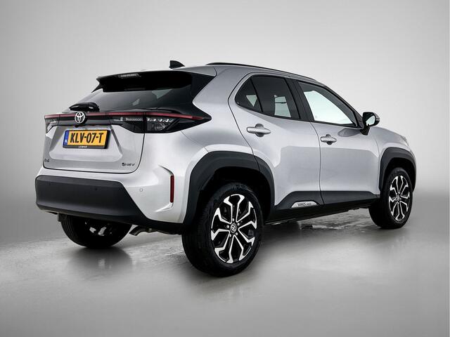 Toyota YARIS Cross 1.5 Hybrid 115 Dynamic Comfort Pack | BTW voertuig | Dodehoek detectie | Stoel+stuurverwarming | Parkeersensoren voor+achter | Apple CarPlay/Android auto | Cruise Control Adaptive | Achteruitrijcamera | Climate Control |