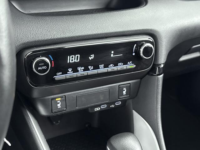 Toyota YARIS 1.5 Hybrid 115 Dynamic Limited | Stuur-Stoelverwarming | Parkeersensoren | Apple Carplay-Android Auto |