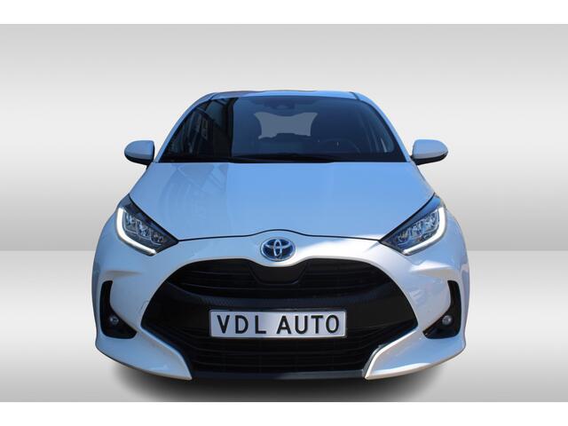 Toyota YARIS 1.5 Hybrid 115 Business Automaat l Stoelverwarming l Lendesteun l LM velgen l Spiegelverwarming l Getinte achterramen l Sfeerverlichting