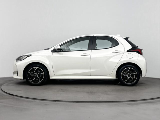 Toyota YARIS 1.5 Hybrid Dynamic | Stoelverwarming | LED Verlichting | Apple Carplay / Android Auto |