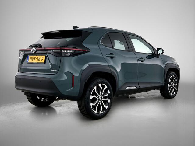 Toyota YARIS Cross 1.5 Hybrid 115 Dynamic Comfort Pack | BTW voertuig | Dealer Onderhouden | Dodehoek detectie | Stoel+Stuurverwarming | Parkeersensoren voor+achter | Draadloze telefoonlader | Apple CarPlay/Android Auto |