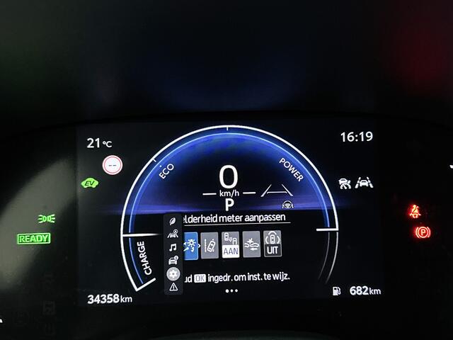Toyota YARIS Cross 1.5 Hybrid 115 Dynamic Comfort Pack | BTW voertuig | Dealer Onderhouden | Dodehoek detectie | Stoel+Stuurverwarming | Parkeersensoren voor+achter | Draadloze telefoonlader | Apple CarPlay/Android Auto |