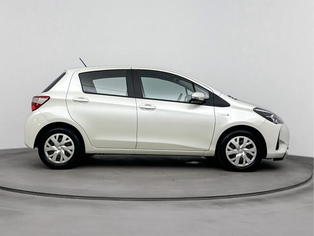 Toyota YARIS 1.5 Hybrid Active | NL Auto | | Dealer Onderhouden | Onderweg-naar-dealer