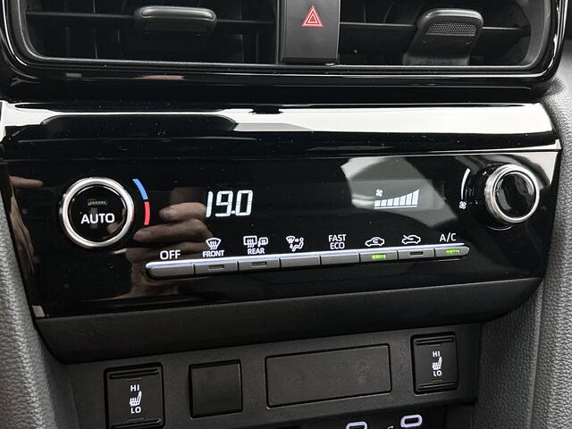 Toyota YARIS Cross 1.5 Hybrid 115 Dynamic | Voorruit-Stuur-Stoelverwarming | Parkeersensoren V+A | Onderweg-naar-dealer