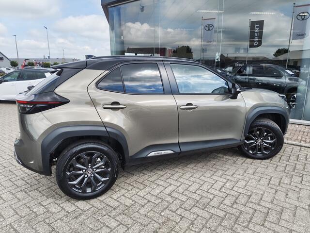 Toyota YARIS Cross 1.5 Hybrid Explore | Navi | Sensoren v/a | Stoelverwarming