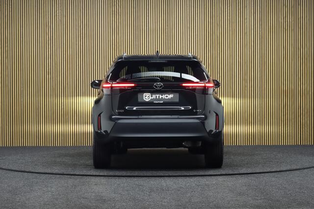 Toyota YARIS Cross 1.5 Hybrid 130 Dynamic + Comfort Pack | MY2026 | ¤ 2.500,- Voorraad voordeel! | Adaptive-cruise | Camera | Clima | Apple Carplay & Android Auto | Navigatie | Keyless | Parkeerhulp | Stoel & Stuurverwarming | Dodehoekdetectie