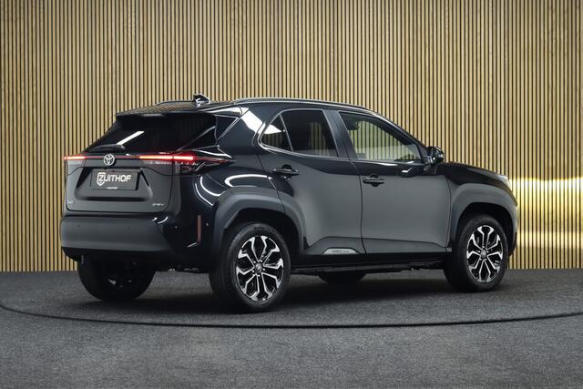 Toyota YARIS Cross 1.5 Hybrid 130 Dynamic + Comfort Pack | MY2026 | ¤ 2.500,- Voorraad voordeel! | Adaptive-cruise | Camera | Clima | Apple Carplay & Android Auto | Navigatie | Keyless | Parkeerhulp | Stoel & Stuurverwarming | Dodehoekdetectie