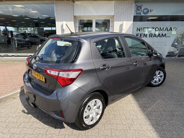 Toyota YARIS 1.5 VVT-i Aspiration | Cruise control | Trekhaak | Dealer onder.