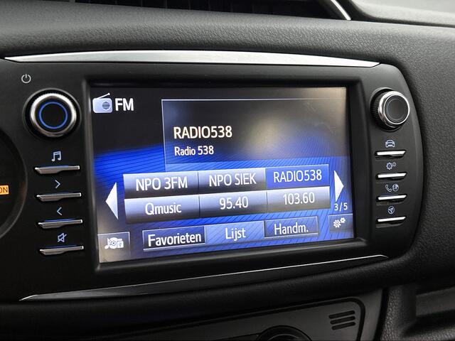 Toyota YARIS 1.5 Hybrid Design | Navigatie | Cruise Control | Achteruitrijcamera | Climate Control |
