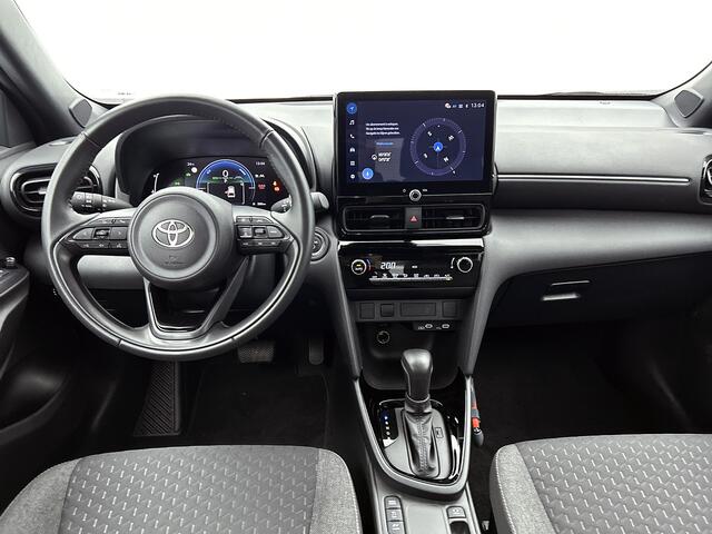 Toyota YARIS Cross 1.5 Hybrid 115 First Edition | NL-Auto | Parkeercamera |