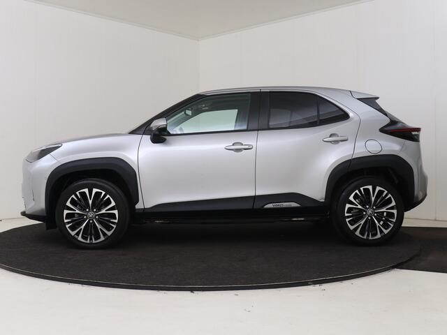 Toyota YARIS Cross 1.5 Hybrid Executive | BTW voertuig | Panoramadak | 360 camera | Head-Up Display | Dodehoek detectie | Full LED Adaptive | Stoel+stuurverwarming | Elektrische Achterklep | Navigatie | Apple CarPlay/Android Auto |
