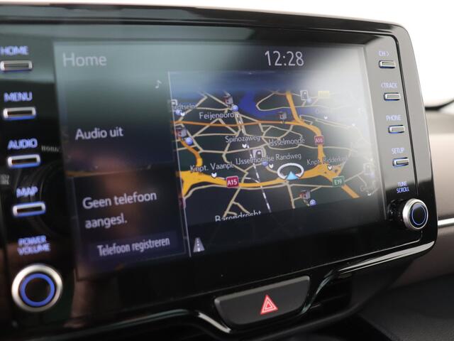 Toyota YARIS Cross 1.5 Hybrid Executive | BTW voertuig | Panoramadak | 360 camera | Head-Up Display | Dodehoek detectie | Full LED Adaptive | Stoel+stuurverwarming | Elektrische Achterklep | Navigatie | Apple CarPlay/Android Auto |