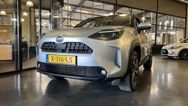 Toyota YARIS 1.5 HYBRID ADVENTURE