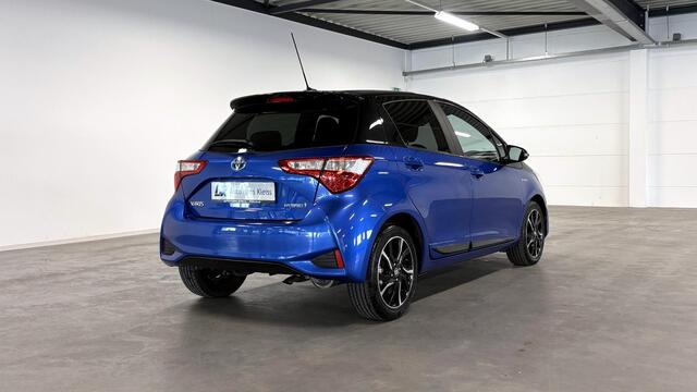 Toyota YARIS 1.5 Hybrid Bi-Tone