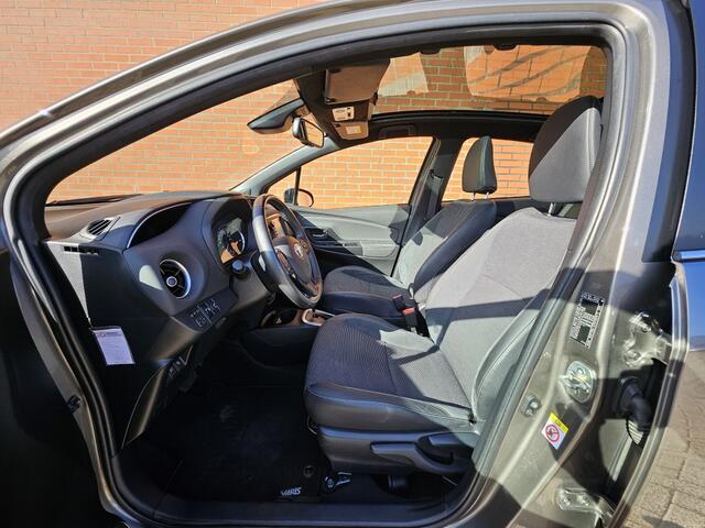 Toyota YARIS 1.5 Hybride Bi Tone Panoramadak Half Leder Camera Clima