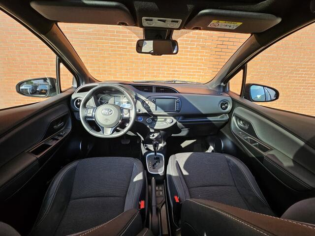 Toyota YARIS 1.5 Hybride Bi Tone Panoramadak Half Leder Camera Clima
