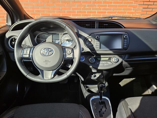 Toyota YARIS 1.5 Hybride Bi Tone Panoramadak Half Leder Camera Clima