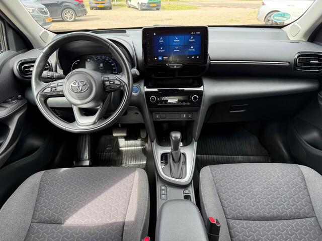 Toyota YARIS Cross 1.5 Hybrid Active | Navi | Adapt. Cruise | El klep | Keyless |