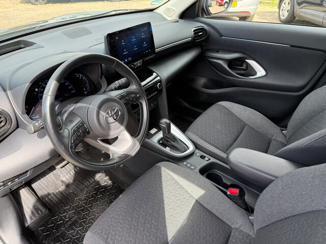 Toyota YARIS Cross 1.5 Hybrid Active | Navi | Adapt. Cruise | El klep | Keyless |