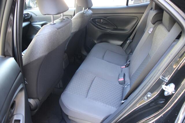 Toyota YARIS Cross 1.5 Hybrid 130 Dynamic | Comfort pack | Dodehoeksensor | Stuur- en Stoelverwarming |
