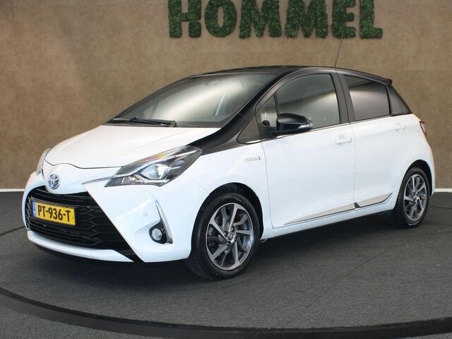 Toyota YARIS 1.5 Hybrid Premium - ORIGINEEL NEDERLANDSE AUTO - PANORAMADAK - PARKEERSENSOREN VOOR EN ACHTER - KEYLESS ENTRY & START - NAVIGATIE - ACHTERUITRIJ CAMERA - HOMMEL ONDERHOUDEN