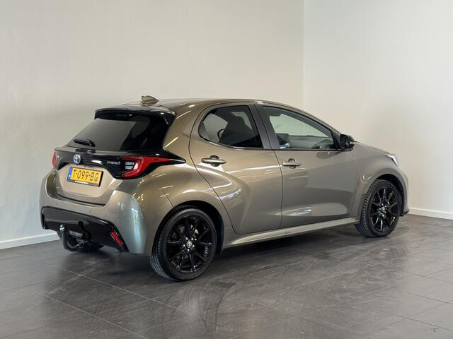 Toyota YARIS 1.5 Hybrid Executive | Afneembare trekhaak | All season banden | BSM |