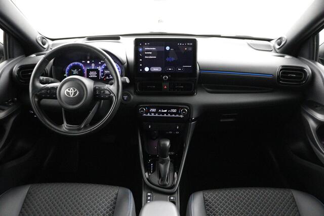 Toyota YARIS 1.5 Hybrid 130 Launch Edition | Stuur/Stoelverwarming | heads-up display | Parkeersensoren | Dodehoekdetectie |