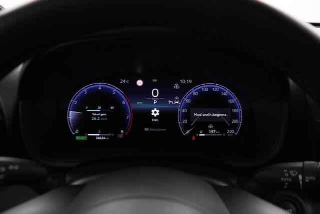 Toyota YARIS 1.5 Hybrid 130 Launch Edition | Stuur/Stoelverwarming | heads-up display | Parkeersensoren | Dodehoekdetectie |