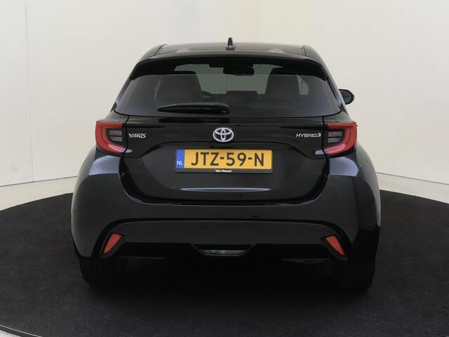 Toyota YARIS 1.5 Hybrid Executive | airco automatisch | Apple Carplay/Android | Autonomous Emergency Braking | bots herkenning en activatie | cruise control adaptief | lederen/stof bekleding | lichtmetalen velgen 17" | navigatiesysteem full map |